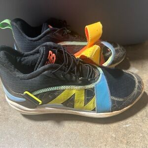 Men’s FuelCell Lindor molded cleat